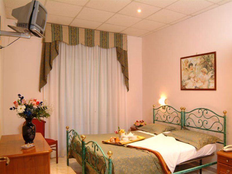 Hotel Oriente Ρώμη Εξωτερικό φωτογραφία