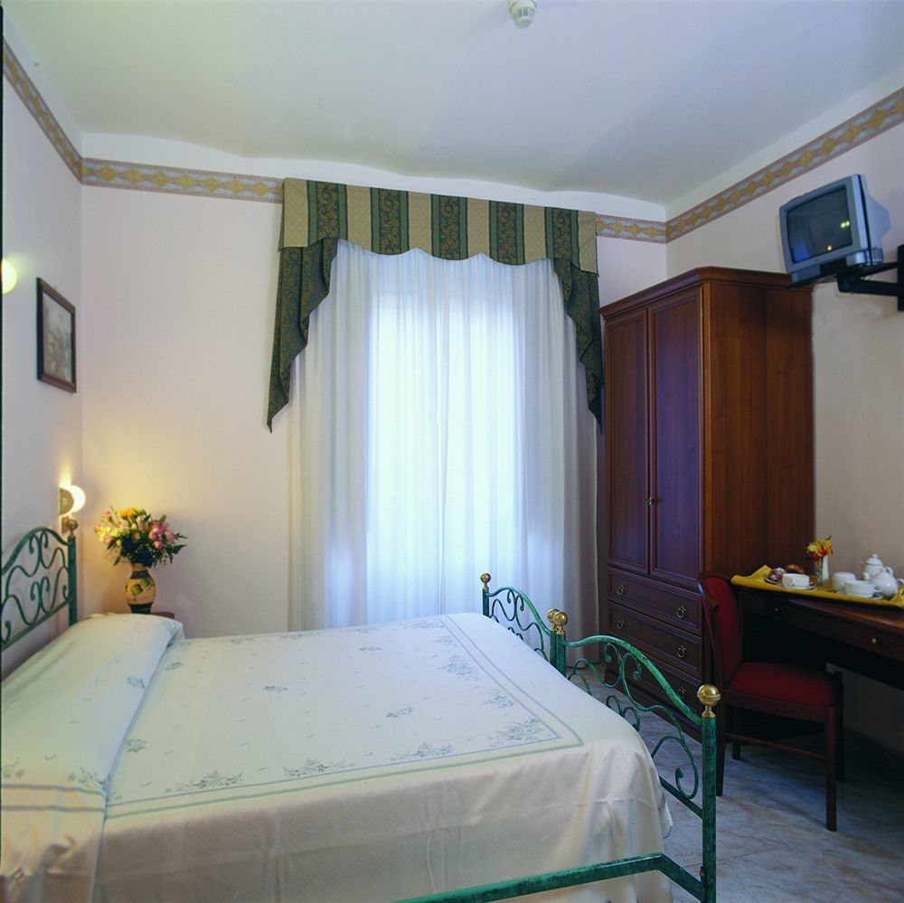 Hotel Oriente Ρώμη Εξωτερικό φωτογραφία