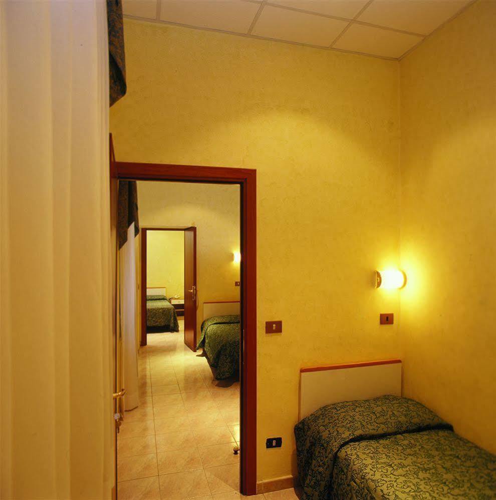Hotel Oriente Ρώμη Εξωτερικό φωτογραφία